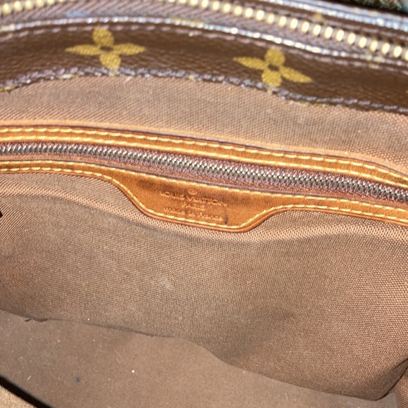 Authentic Louis Vuitton handbag - Picture 4 of 5